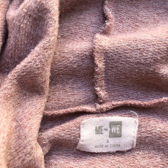 Soft Loose Pink Hoodie, Small || Me to We/Pacsun - Picture 4 of 5